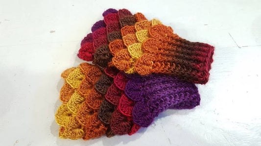 Adult Dragon scale gloves