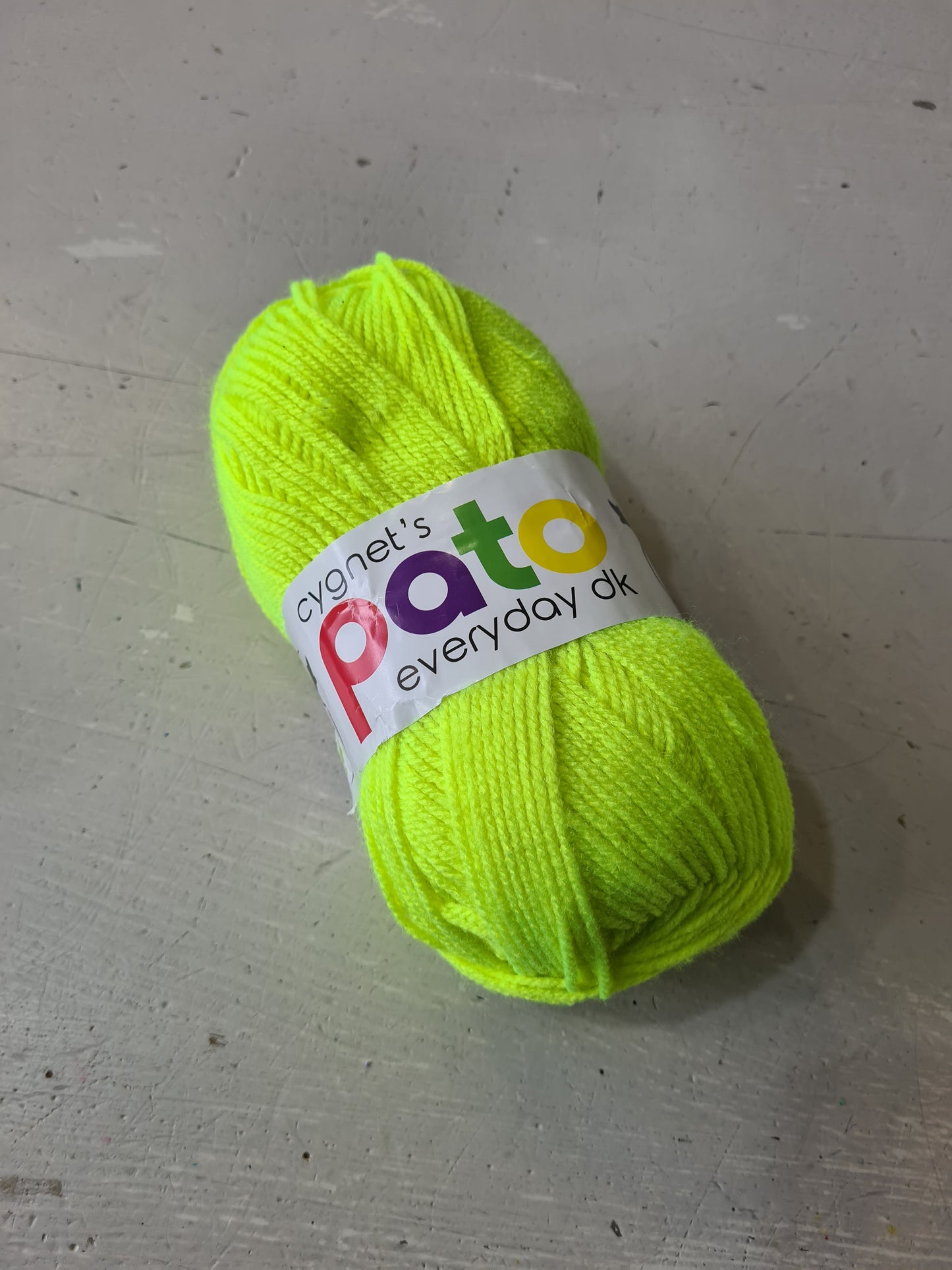 Cygnet Pato Double knitting acrylic yarn - 100g