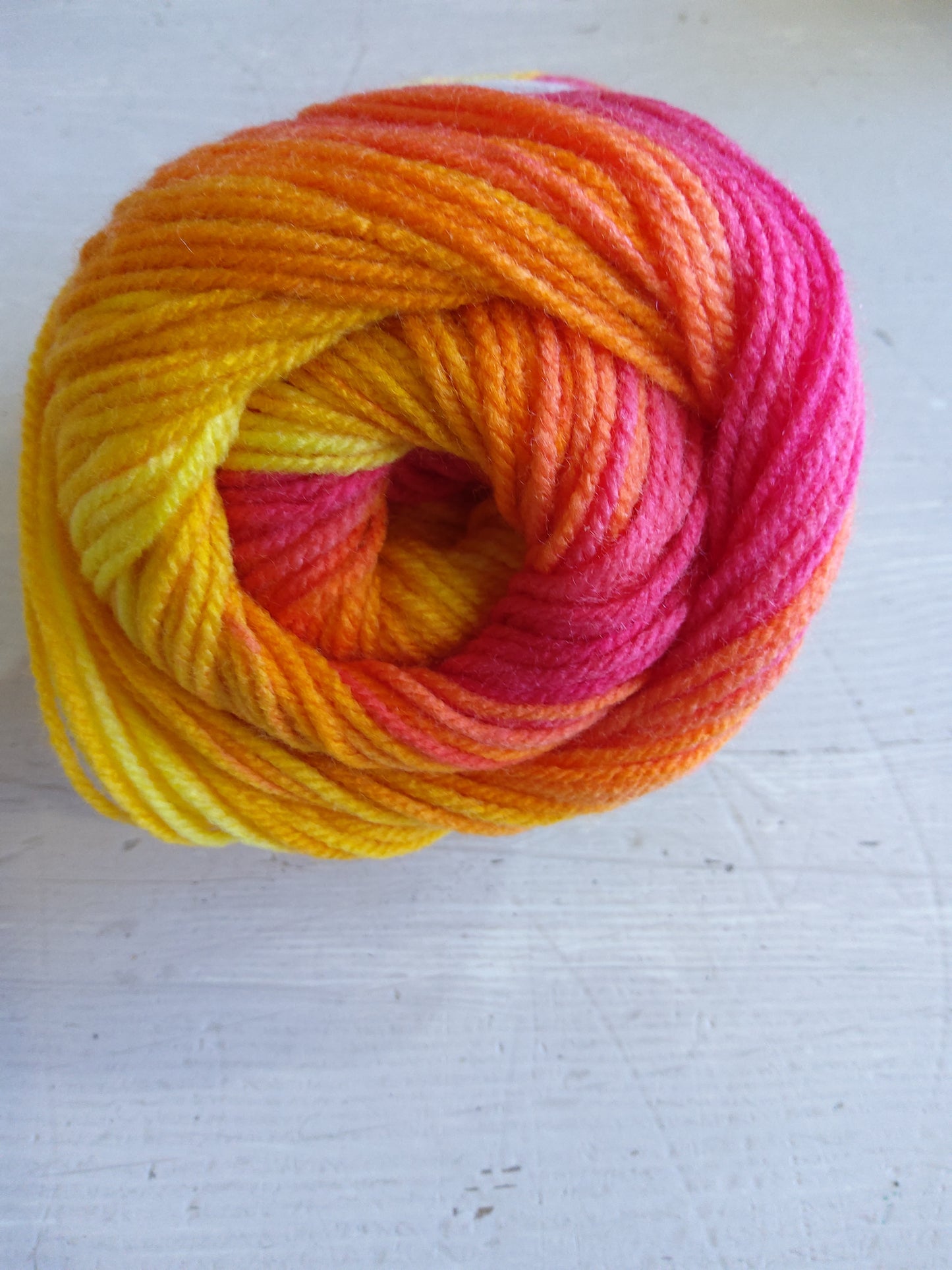 Wendy Giggles Double Knitting Acrylic - 100g