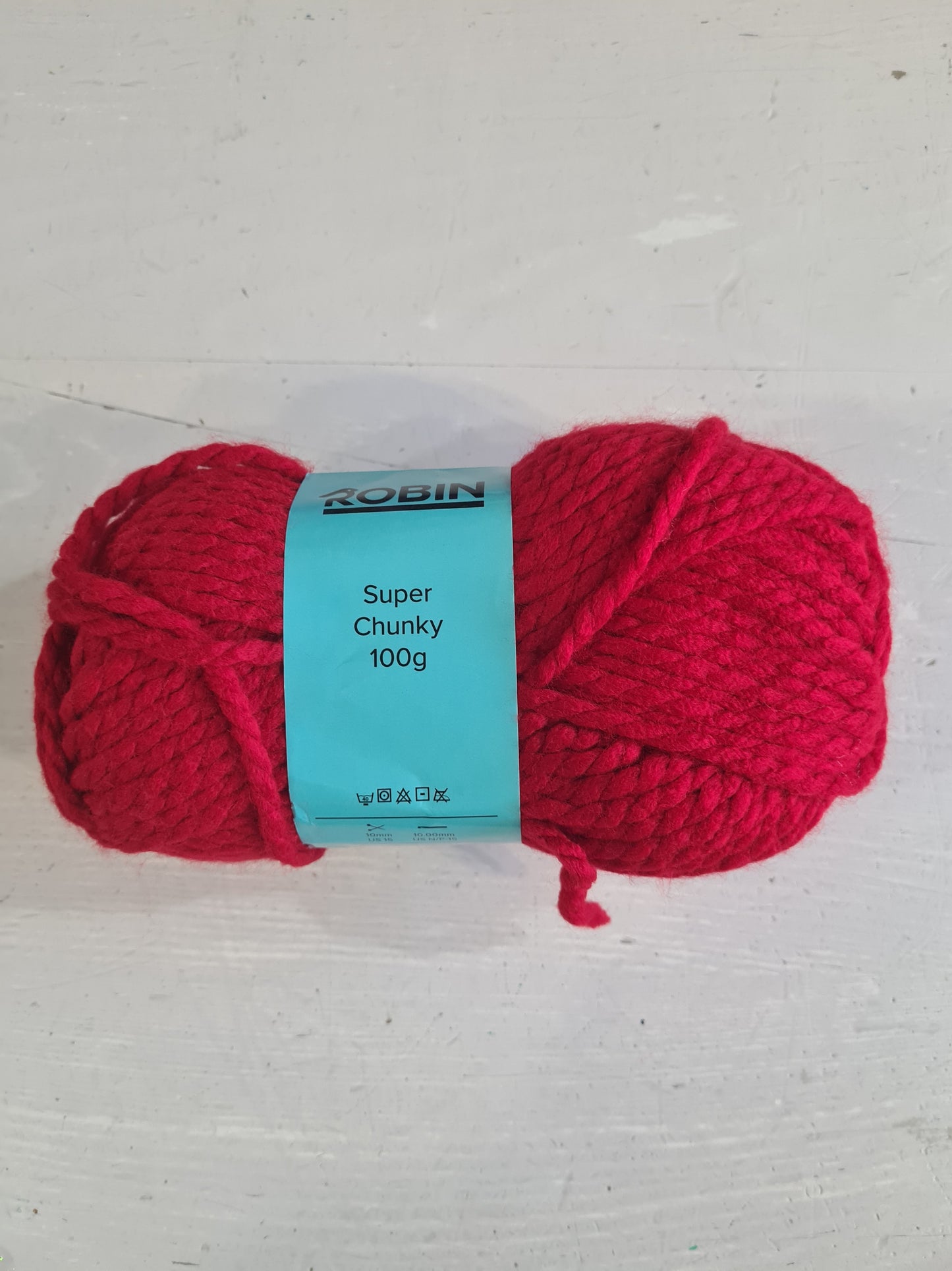 Robin Super Chunky Acrylic - 100g