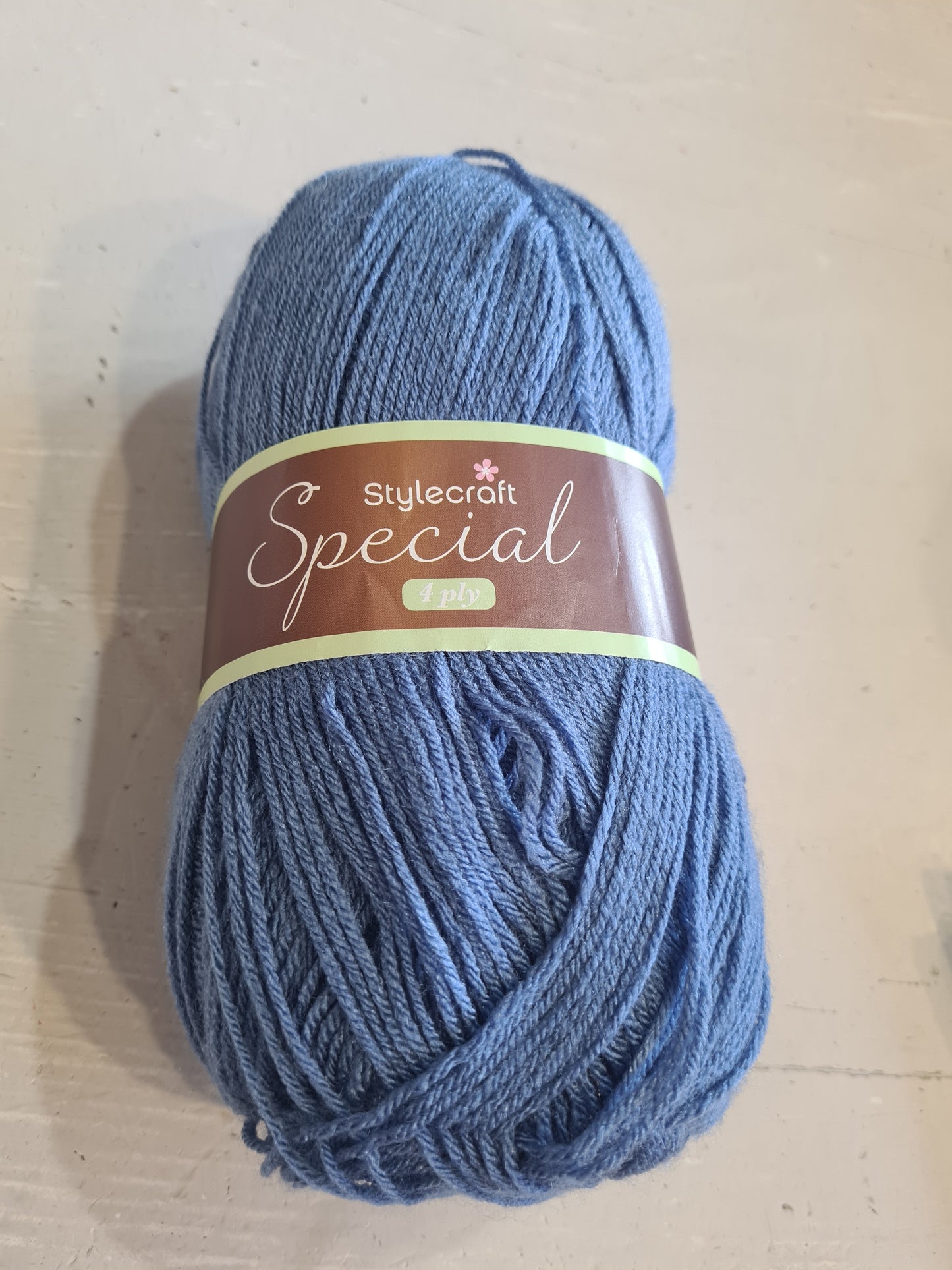 Stylecraft Special 4 ply acrylic 100g