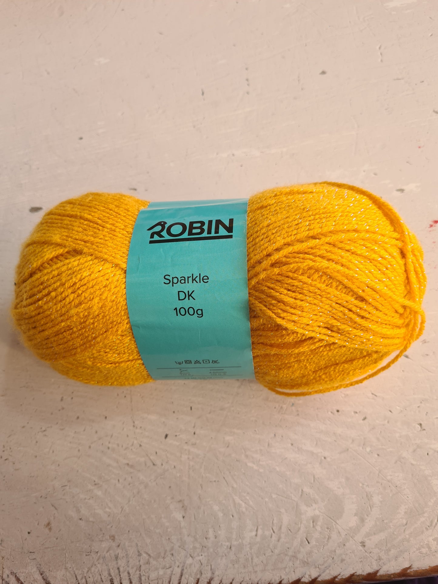 Robin Sparkle Double Knitting yarn